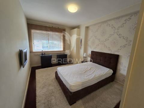 Apartamento t2 com garagem