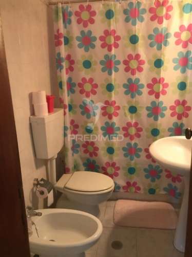 Moradia isolada t3+2 com garagem - quinta do conde