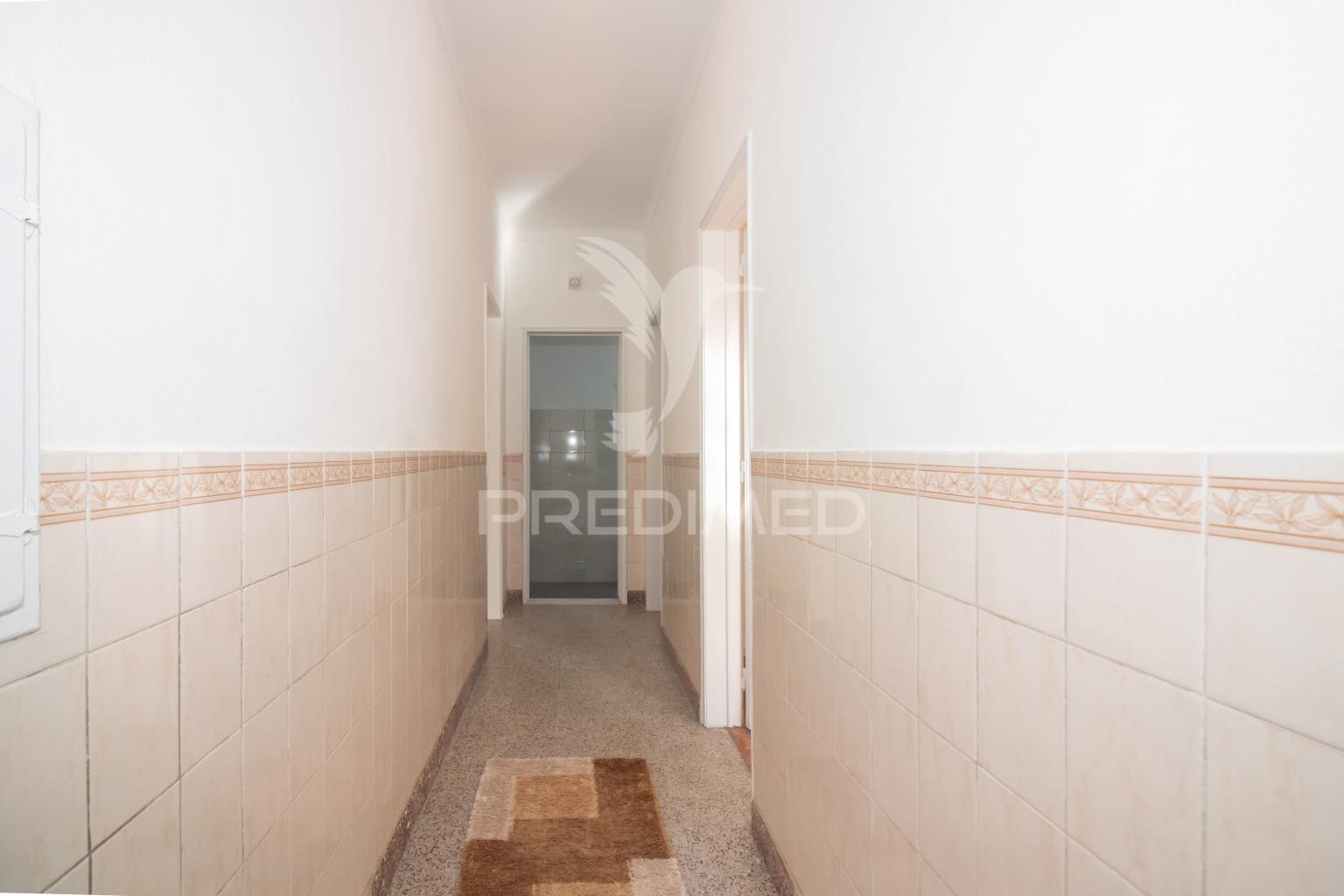 Moradia t3 em aveiras de cima