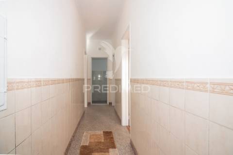 Moradia t3 em aveiras de cima