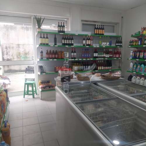 Oportunidade única - minimercado pronto a trabalhar