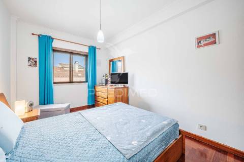 Novo preço - apartamento t2 c/garagem em agualva-cacém – oportunidade única