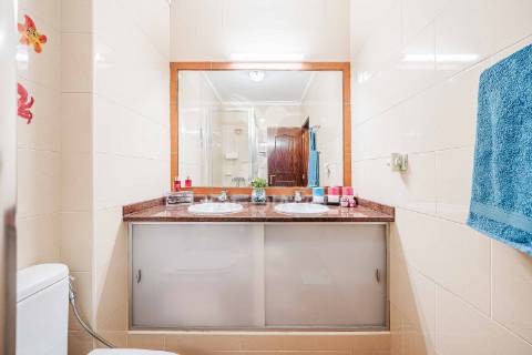 Novo preço - apartamento t2 c/garagem em agualva-cacém – oportunidade única