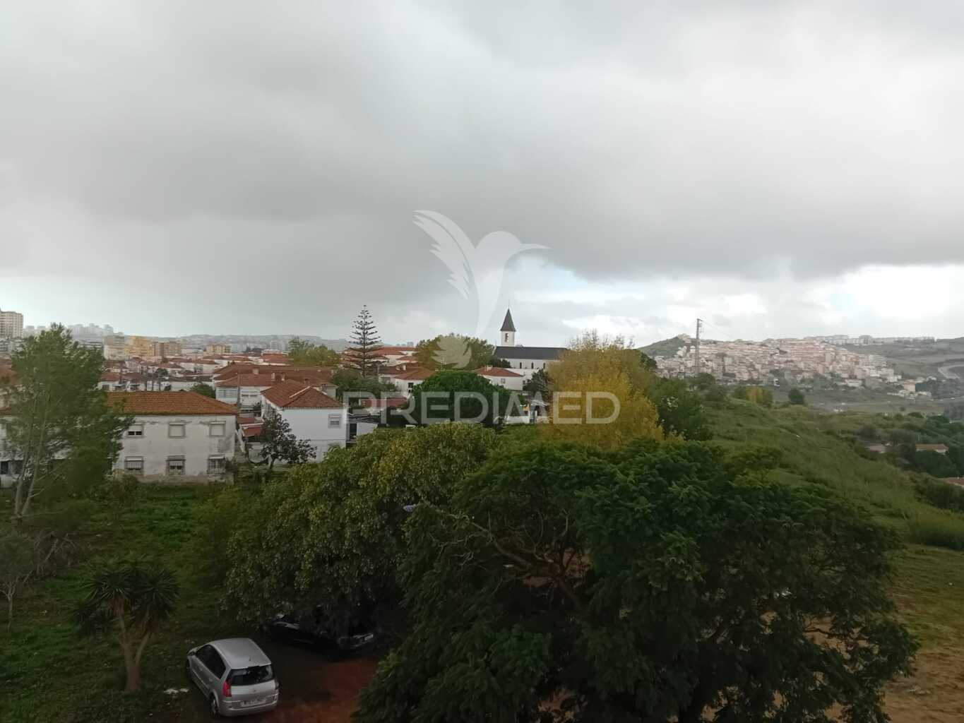 T2 remodelado com vista serra