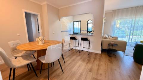 Apartamento t2 totalmente remodelado na charmosa vila de alvor
