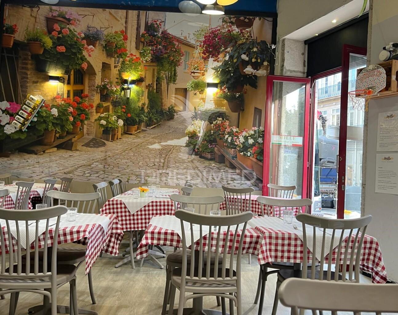 Trespasse de pizzaria na zona histórica do porto