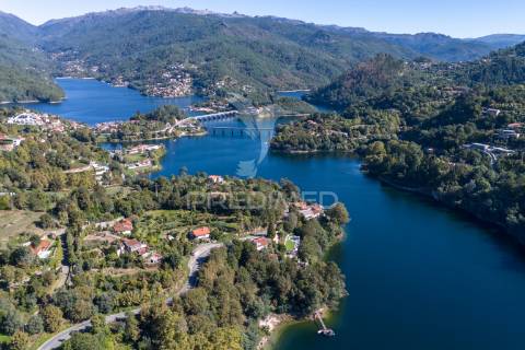 Moradia individual t3 valdosende - gerês