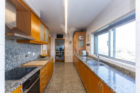 Apartamento t4 penthouse com leça palmeira