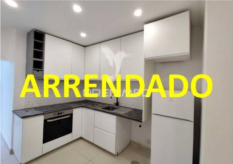 Apartamento t2 remodelado lavradio