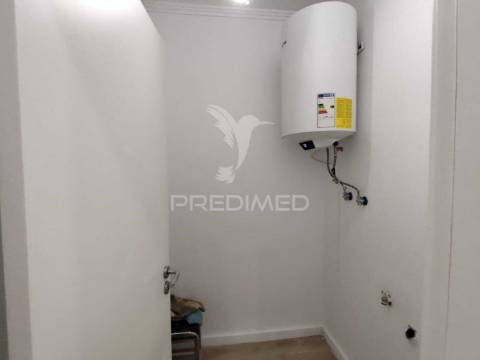 Apartamento t2 remodelado lavradio
