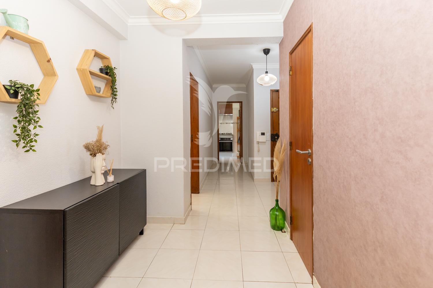 Apartamento t2 em setúbal no bairro vale do cobro