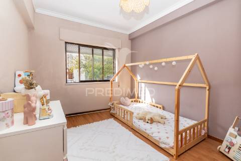 Apartamento t2 em setúbal no bairro vale do cobro