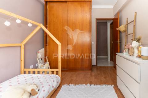 Apartamento t2 em setúbal bairro vale do cobro