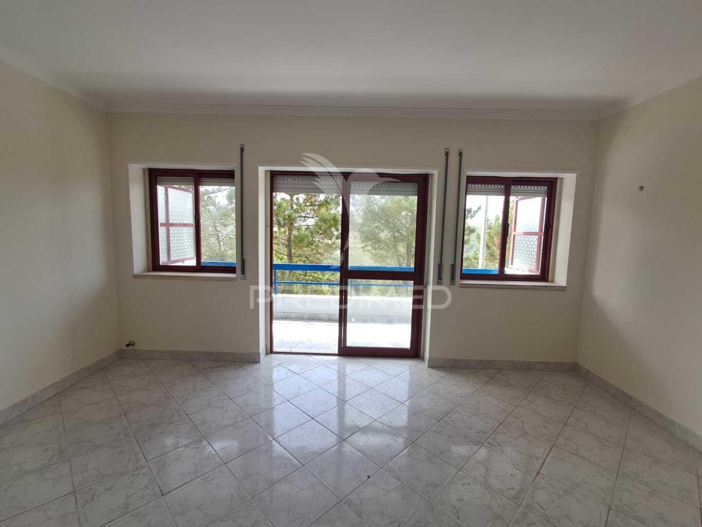 Apartamento t1 junto á praia do magoito, sintra