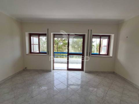Apartamento t1 junto á praia do magoito, sintra