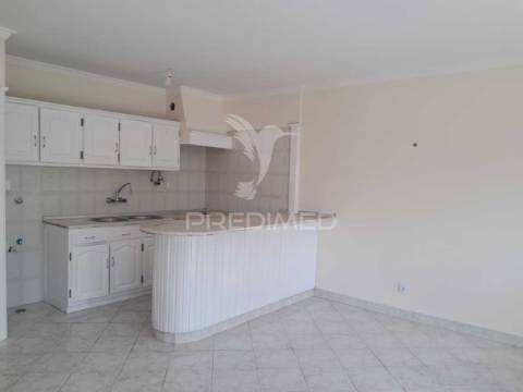 Apartamento t1 junto á praia do magoito, sintra