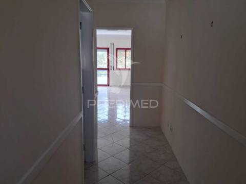 Apartamento t1 junto á praia do magoito, sintra