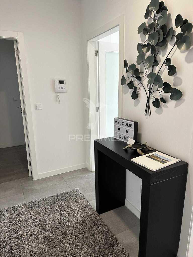 Apartamento t3 semi-novo , perto da rotunda do marquês no peso da régua