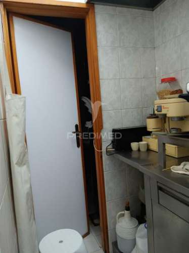 Trespasse de talho equipado em pleno funcionamento