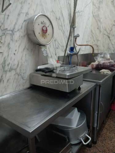 Trespasse de talho equipado em pleno funcionamento