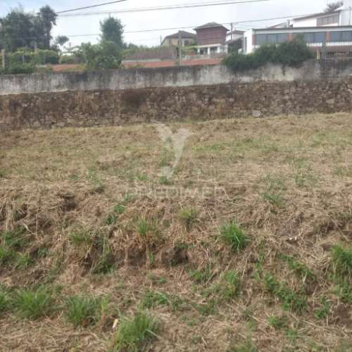 Terreno para construção em fiães – 720 m²