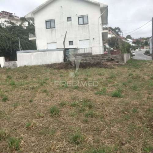 Terreno para construção em fiães – 720 m²