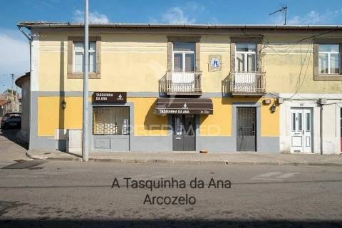Restaurante em arcozelo com 250 m²