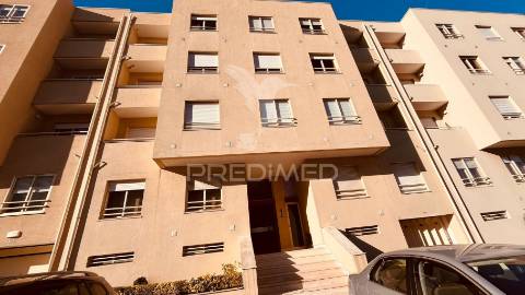 Apartamento t2 em custóias com terraço