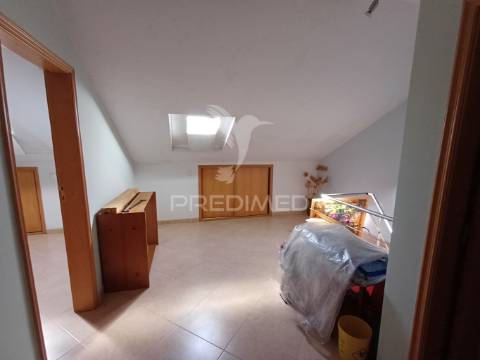 Moradia isolada feijó t5
