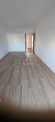 Vende se t2 setúbal / bonfim