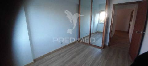 Vende se t2 setúbal / bonfim