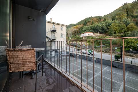 Apartamento t2 como novo no centro da vila do gerês, braga portugal