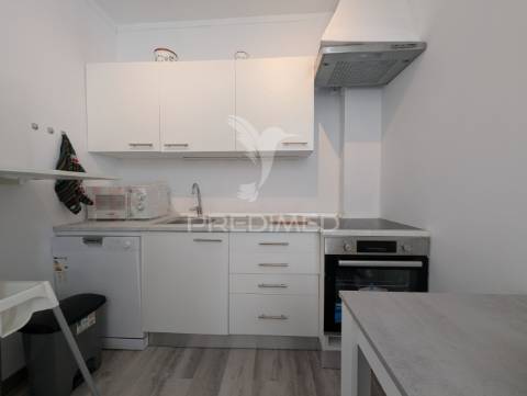 Moradia t2 restaurada em monte gordo para arrendamento anual