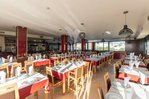 Trespasse de restaurante com vista de mar em vila nova de gaia