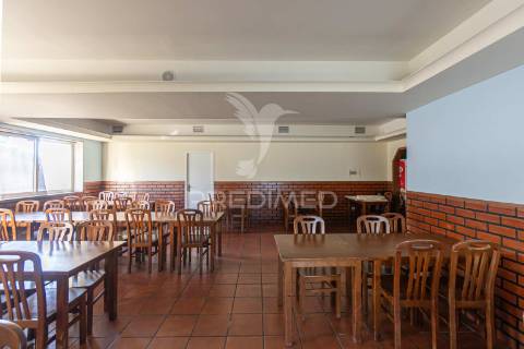 Trespasse de restaurante com vista de mar em vila nova de gaia