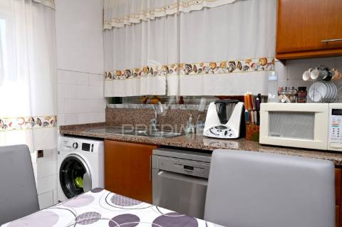 Moradia t4 com terreno de 2.725m2 em samora correia