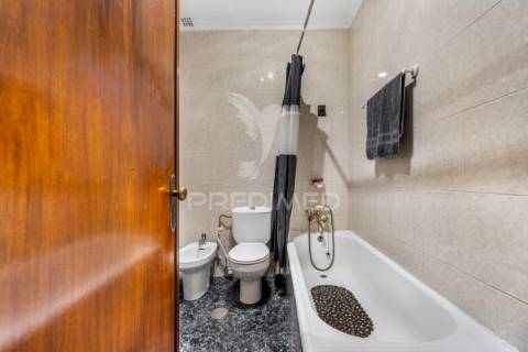 Moradia t5 em rio tinto - gondomar