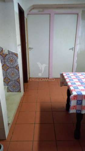 Moradia geminada t4 em chão das maias – serra, tomar