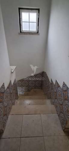 Moradia geminada t4 em chão das maias – serra, tomar
