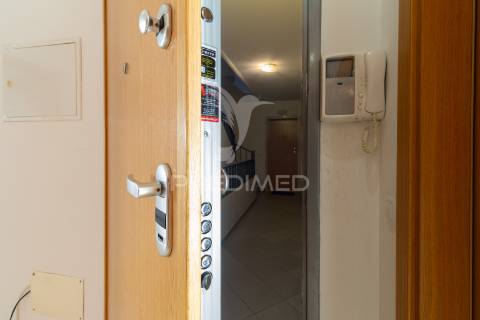 Apartamento t2 - 1.º andar em alhos vedros - moita
