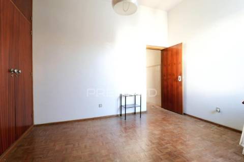 Moradia t3 na baixa da cidade de olhão