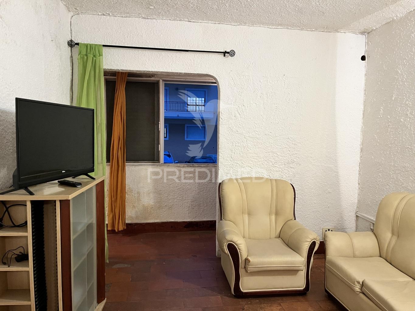 Apartamento t1+1 no res chao em olhao