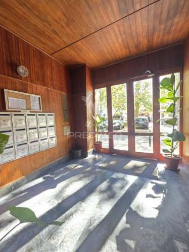 Apartamento t2+1 situado em santa clara, lisboa