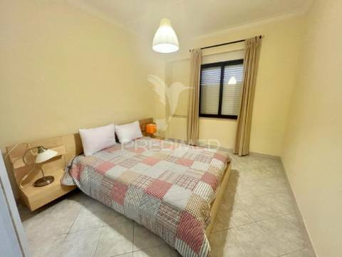 Apartamento t3 com terraço _ 200 metros praia de sesimbra
