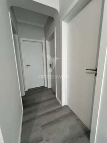 Apartamento t3 luminoso em zona tranquila, perto da praia – portimão