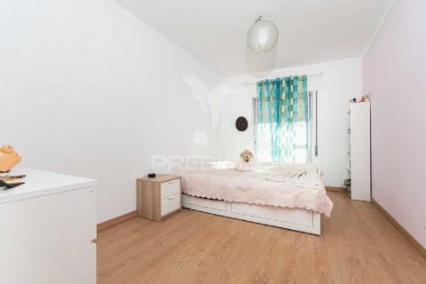 Apartamento t3 azambuja