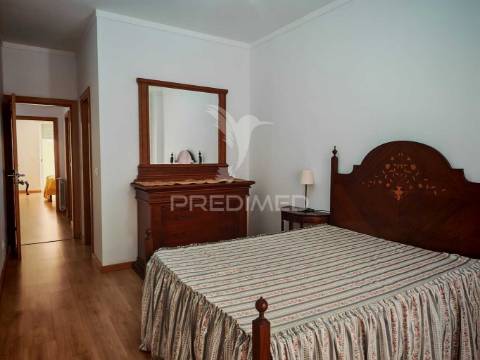 Apartamento t2 no centro das caldas da rainha