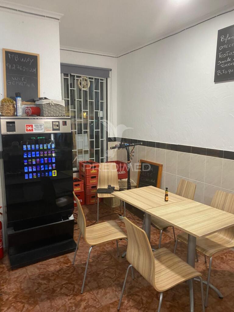 Trespasse - oportunidade única em urbisado / setúbal - café_cervejaria c./ 65m2 + esplanada "40lugares"