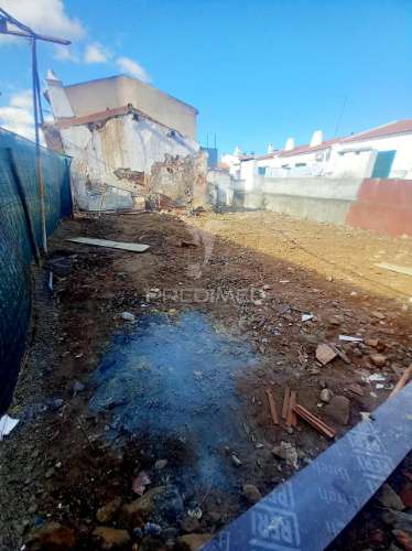 Terreno urbano 222m2 - vila de redondo