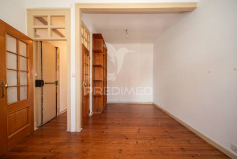 Apartamento em lisboa t1 na rua sabino sousa junto jardim paiva couceiro